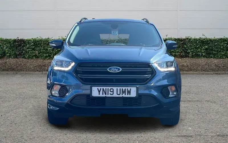 Used Ford Kuga Zetec 182 HP (133 kW) 2019 Blue SUV