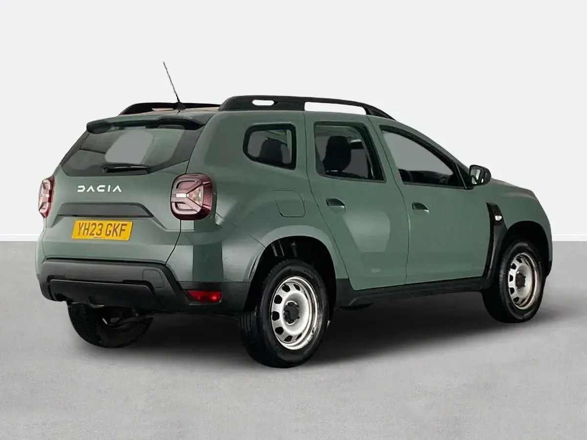 Used Dacia Duster Essentiel 90 HP (66 kW) 2023 Green SUV