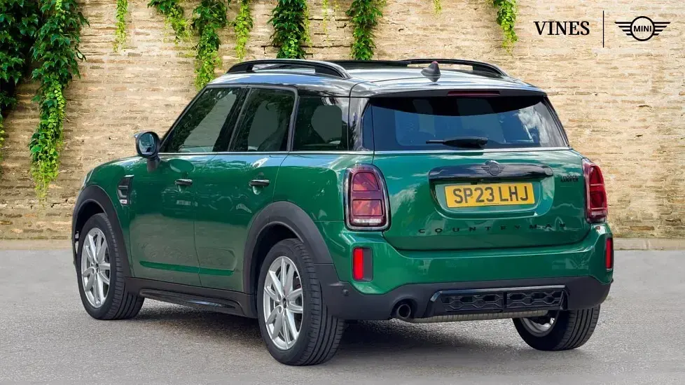 Used Mini Cooper Countryman Sport 134 HP (98 kW) 2023 Green SUV