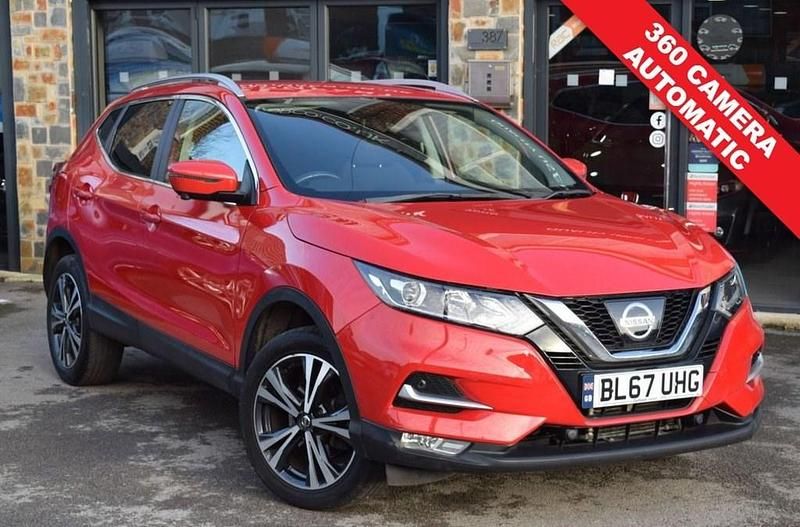 Red Used 2018 Nissan Qashqai N-Connecta SUV | £11,800 (Good price) - Image 1/4