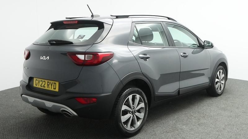 Used Kia Stonic 100 HP (73 kW) 2022 Grey SUV