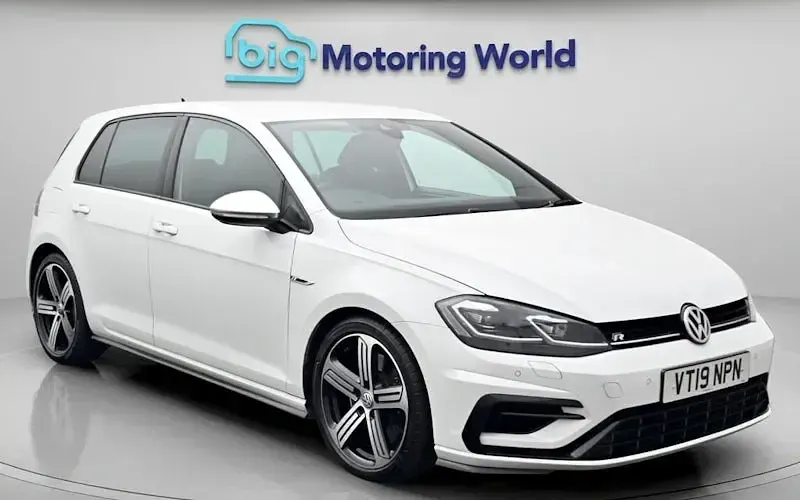 Used VW Golf VII R 300 HP (220 kW) 2019 Hatchback