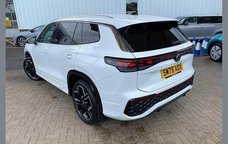 Used VW Tayron R-line 150 HP (110 kW) 2025 White SUV