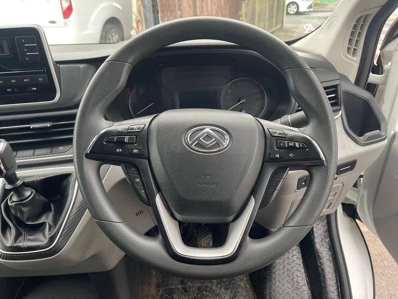 Używany Maxus V90 2024 Biały Van