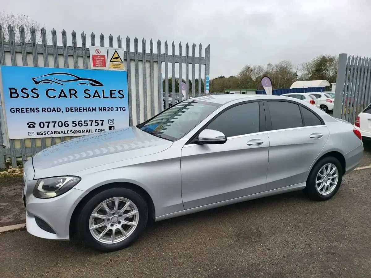Used Mercedes C220 SE 170 HP (125 kW) 2016 Silver Sedan