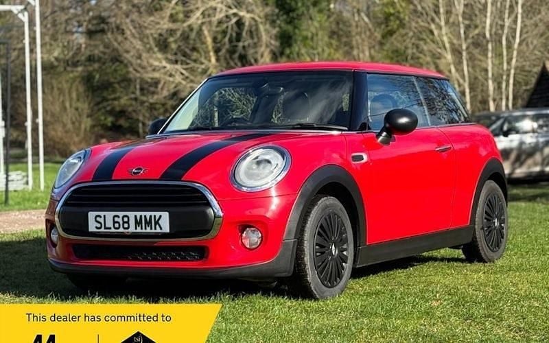 Used Mini ONE Hatch 102 HP (75 kW) 2018 Red Hatchback