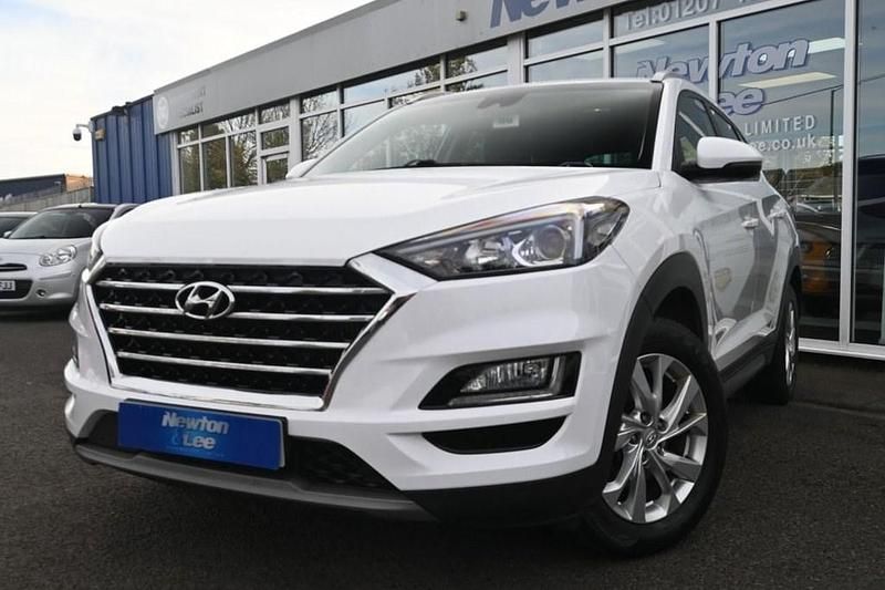 Used Hyundai Tucson SE 177 HP (130 kW) 2019 White SUV