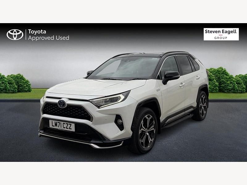 Used Toyota RAV4 2021 White/black SUV