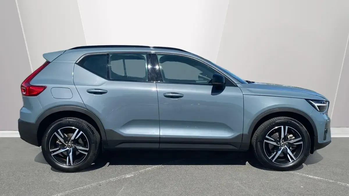 Used Volvo XC40 Plus 163 HP (119 kW) 2022 Grey SUV