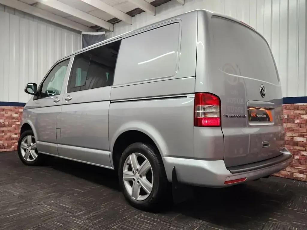 Używany VW Transporter Highline 180 KM (132 kW) 2014 Srebrny Van