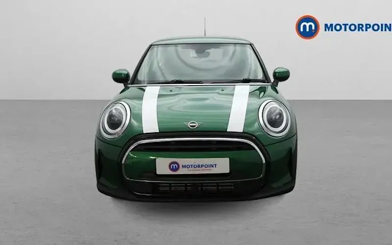 Usado Mini ONE Classic 102 CV (75 kW) 2022 Verde Utilitario