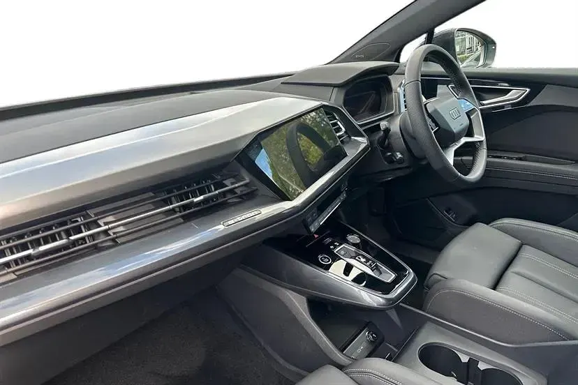 Used Audi Q4 e-tron S-Line 150 kW (204 HP) 2025 Pebble grey SUV