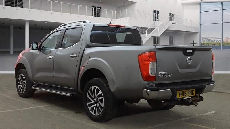 Used Nissan Navara Tekna 2016 Grey Pickup