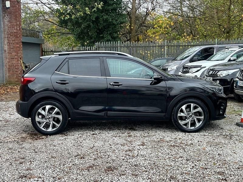 Used Kia Stonic GT-Line 100 HP (73 kW) 2023 Black SUV