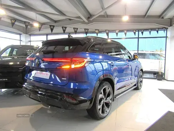 Used Renault Austral Techno Esprit Alpine 200 HP (147 kW) 2024 Blue/black SUV