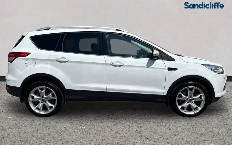 Käytetty Ford Kuga Titanium X 179 HP (131 kW) 2016 Katumaasturi
