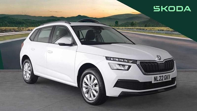 Moon white metallic Used 2022 Skoda Kamiq SUV | £12,395 (Good price) - Image 1/4