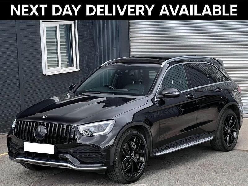 Black Used 2022 Mercedes GLC300 AMG line SUV | £27,995 (Fair price) - Image 1/3