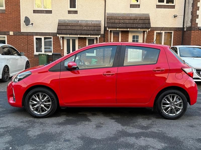 Used Toyota Yaris 2019 Red Hatchback