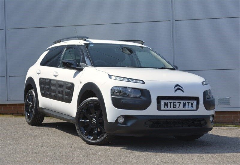 White Used 2018 Citroën C4 Cactus Flair Hatchback | £4,995 (Good price) - Image 1/4