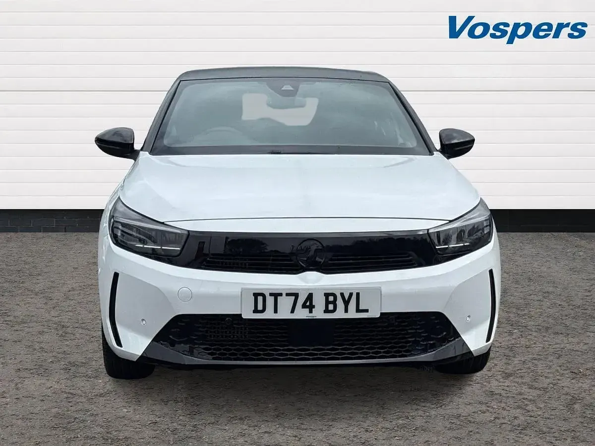 Used Vauxhall Corsa 100 HP (73 kW) 2024 White Hatchback