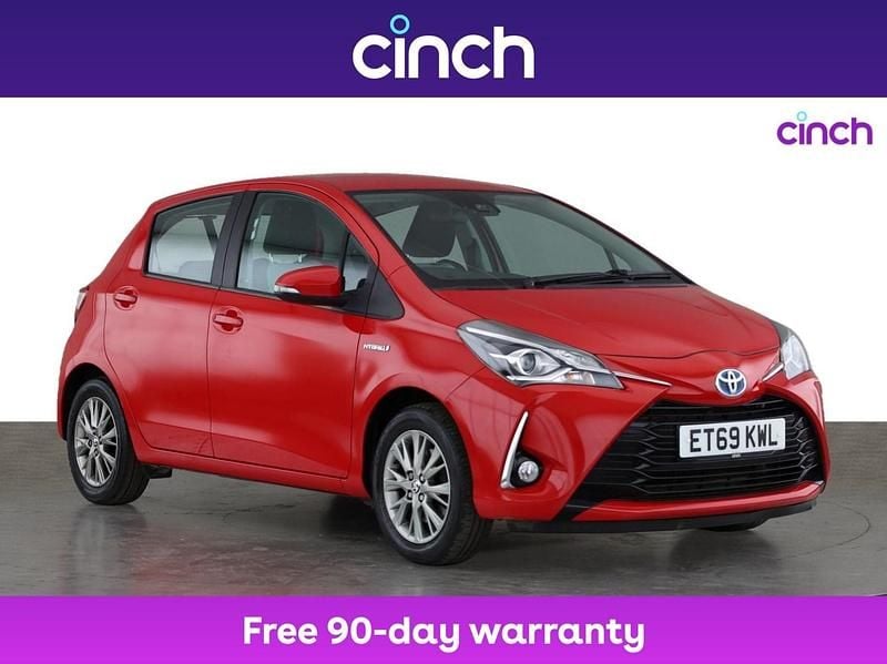 Red Used 2020 Toyota Yaris Hybrid Hatchback | £12,999 (Good price) - Image 1/3
