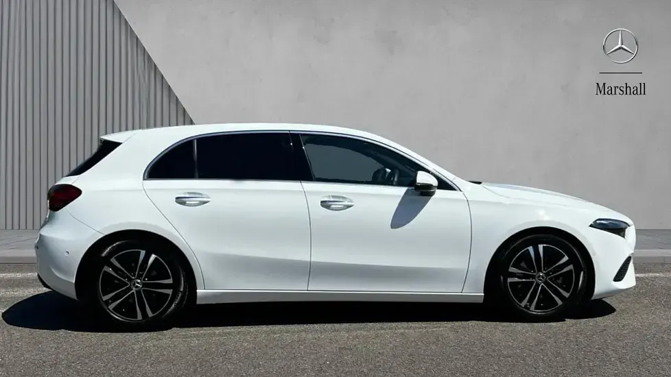 Used Mercedes A200 Executive 163 HP (119 kW) 2025 Polar white