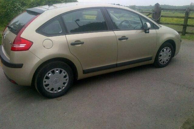 Used Citroën C4 90 HP (66 kW) 2006 Hatchback