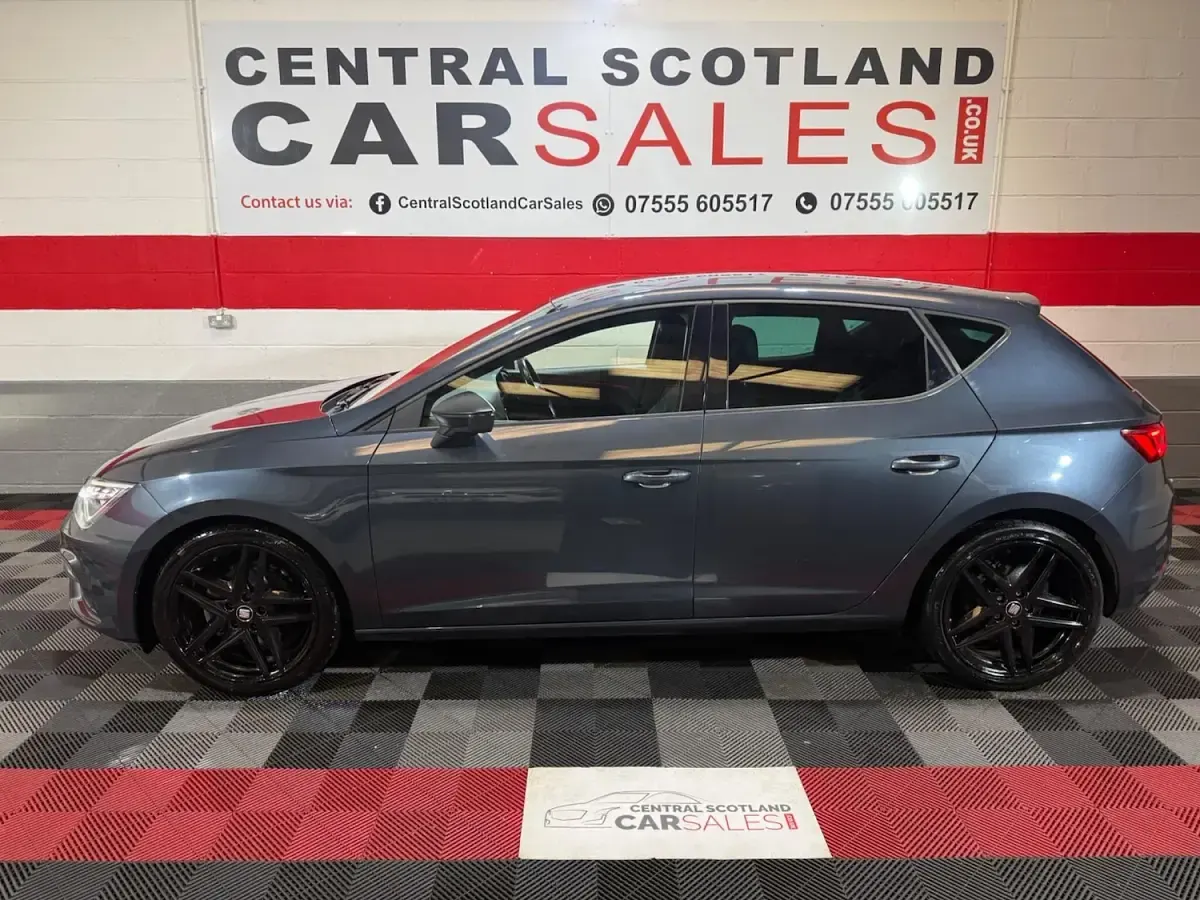 Used Seat Leon Black Edition 150 HP (110 kW) 2020 Grey Hatchback