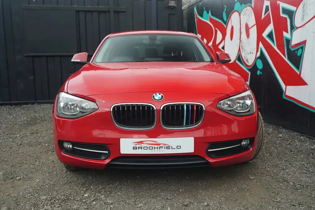 Used BMW 116 Sport Line 116 HP (85 kW) 2014 Red Hatchback