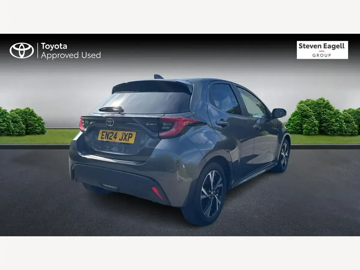 Used Toyota Yaris Design 116 HP (85 kW) 2024 Grey Hatchback
