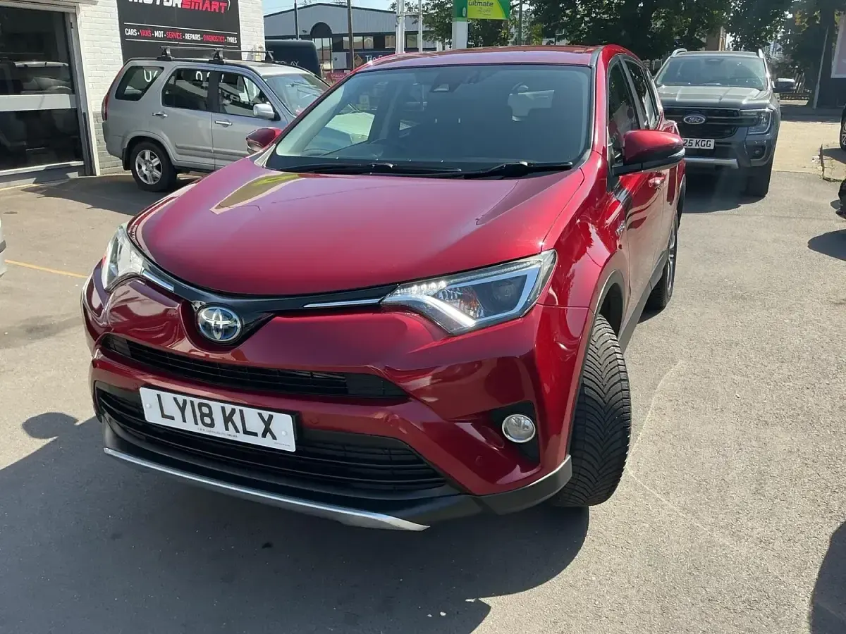 Used Toyota RAV4 Hybrid 2018 Red SUV