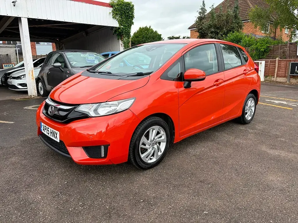 Used Honda Jazz SE 102 HP (75 kW) 2015 Orange Hatchback