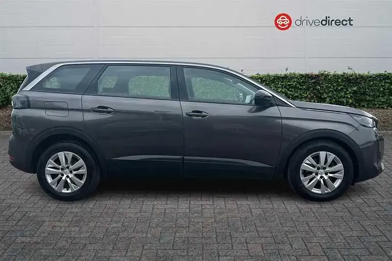 Used Peugeot 5008 Active Premium 130 HP (95 kW) 2022 Grey SUV