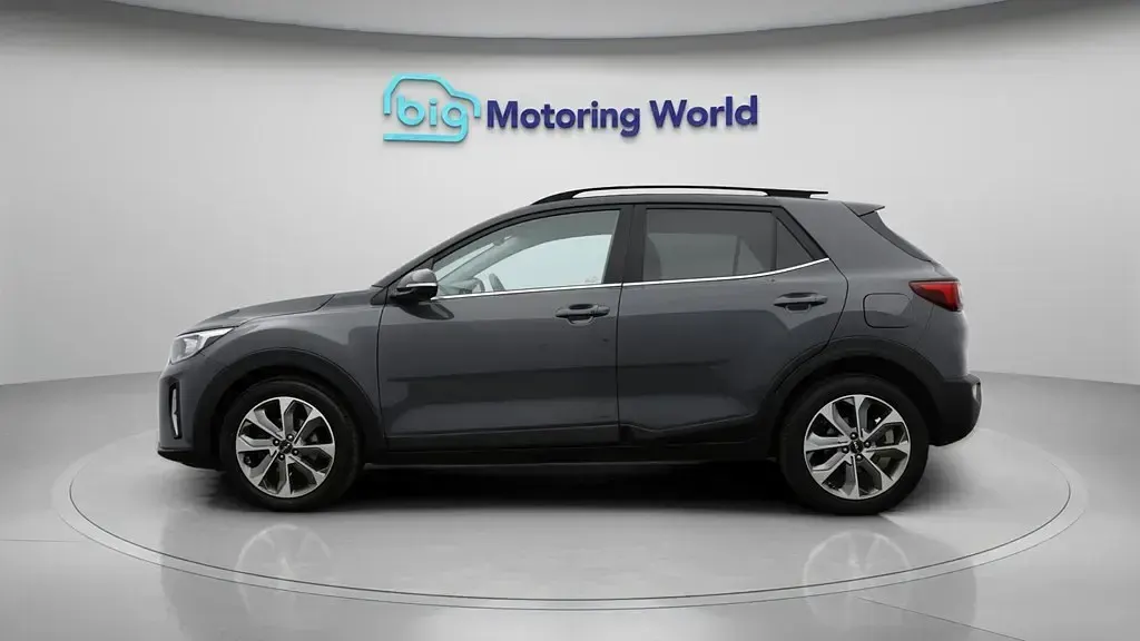 Used Kia Stonic 99 HP (72 kW) 2023 Grey SUV