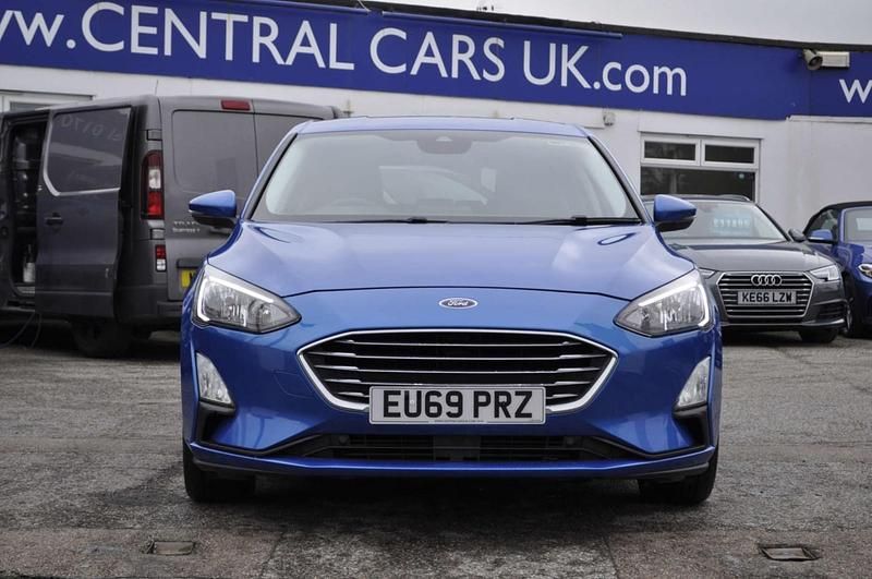 Used Ford Focus Titanium 125 HP (91 kW) 2019 Blue Hatchback