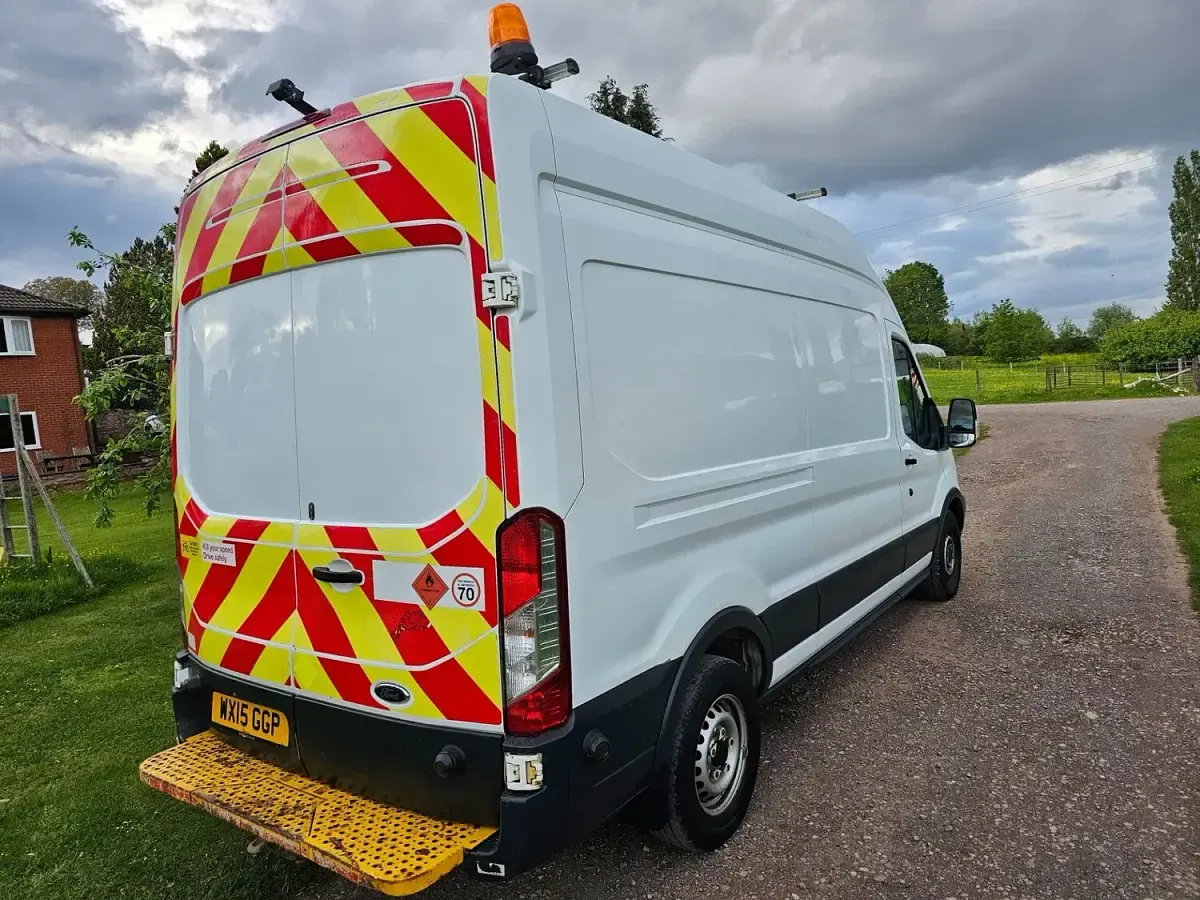 Used Ford Transit 155 HP (114 kW) 2015 White Van