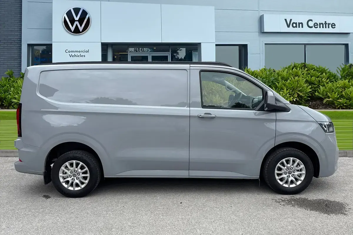New VW T7 Pro 160 kW (218 HP) 2025 Grey Van