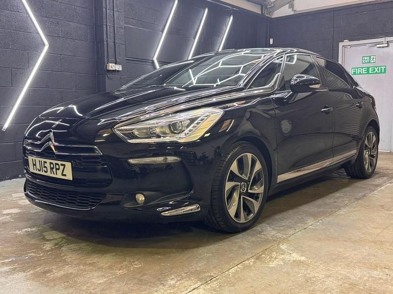 Used Citroën DS5 160 HP (117 kW) 2015 Black Hatchback