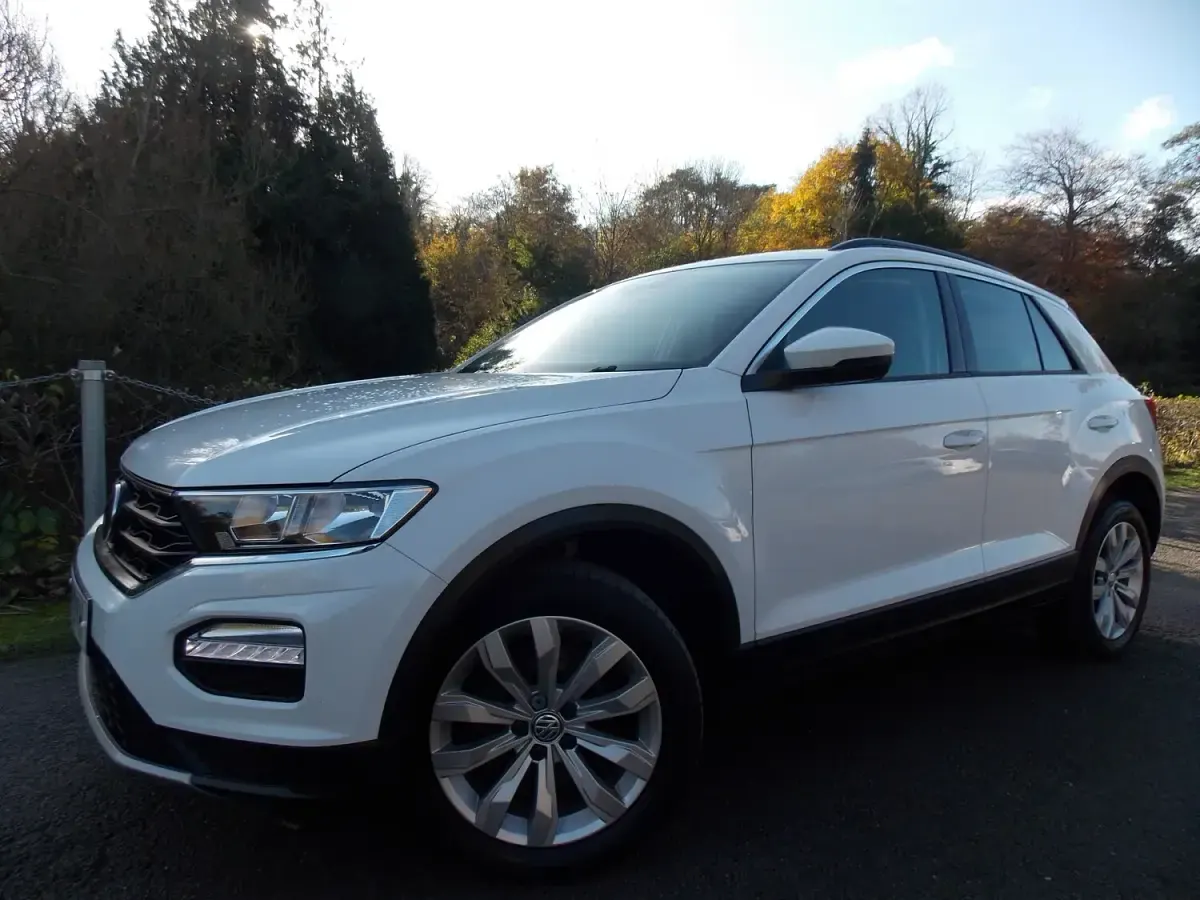 Used VW T-Roc SE 150 HP (110 kW) 2018 White SUV