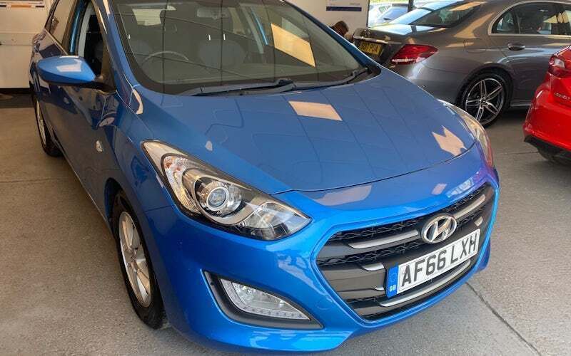 Blue Used 2015 Hyundai i30 SE Hatchback | £4,495 (Fair price) - Image 1/4
