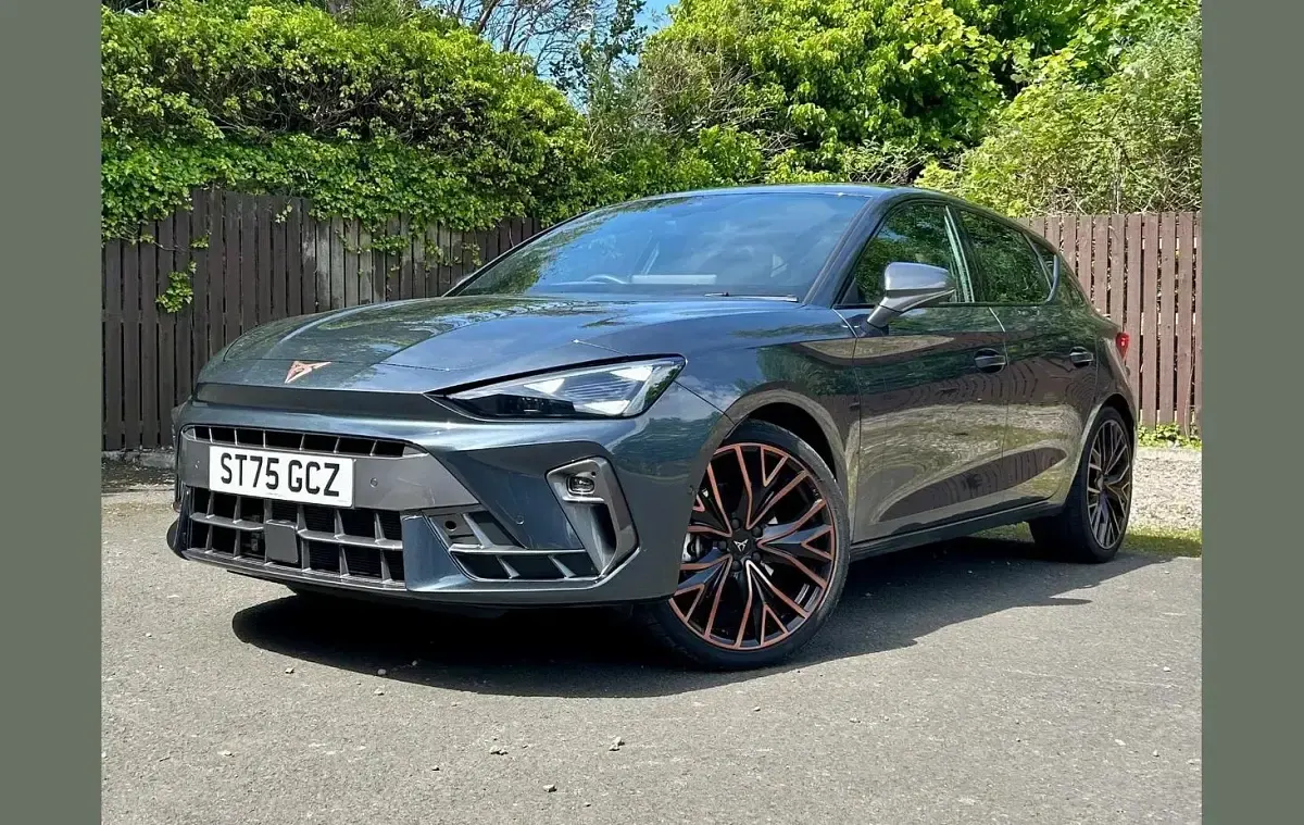 New Cupra Leon 147 HP (108 kW) 2025 Grey Hatchback
