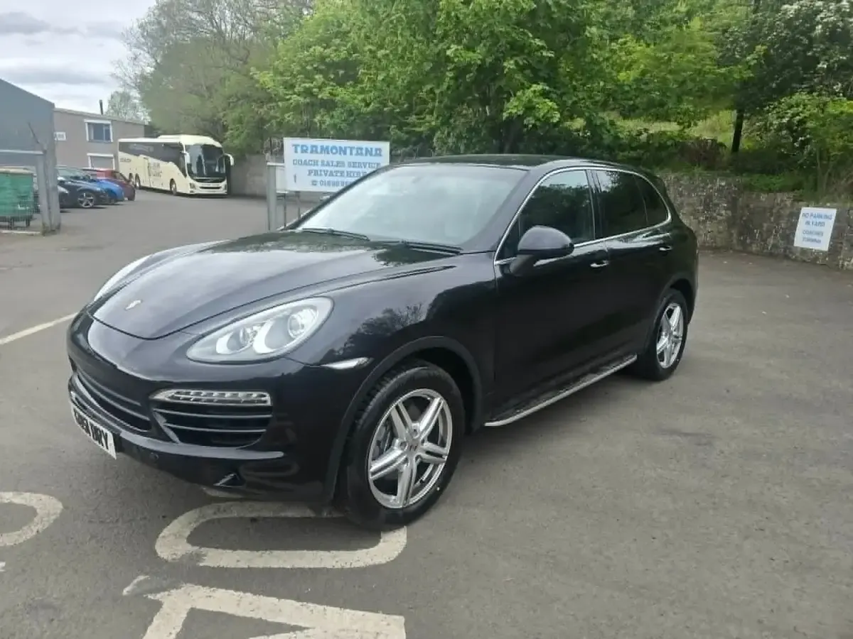 Used Porsche Cayenne 245 HP (180 kW) 2013 Black SUV