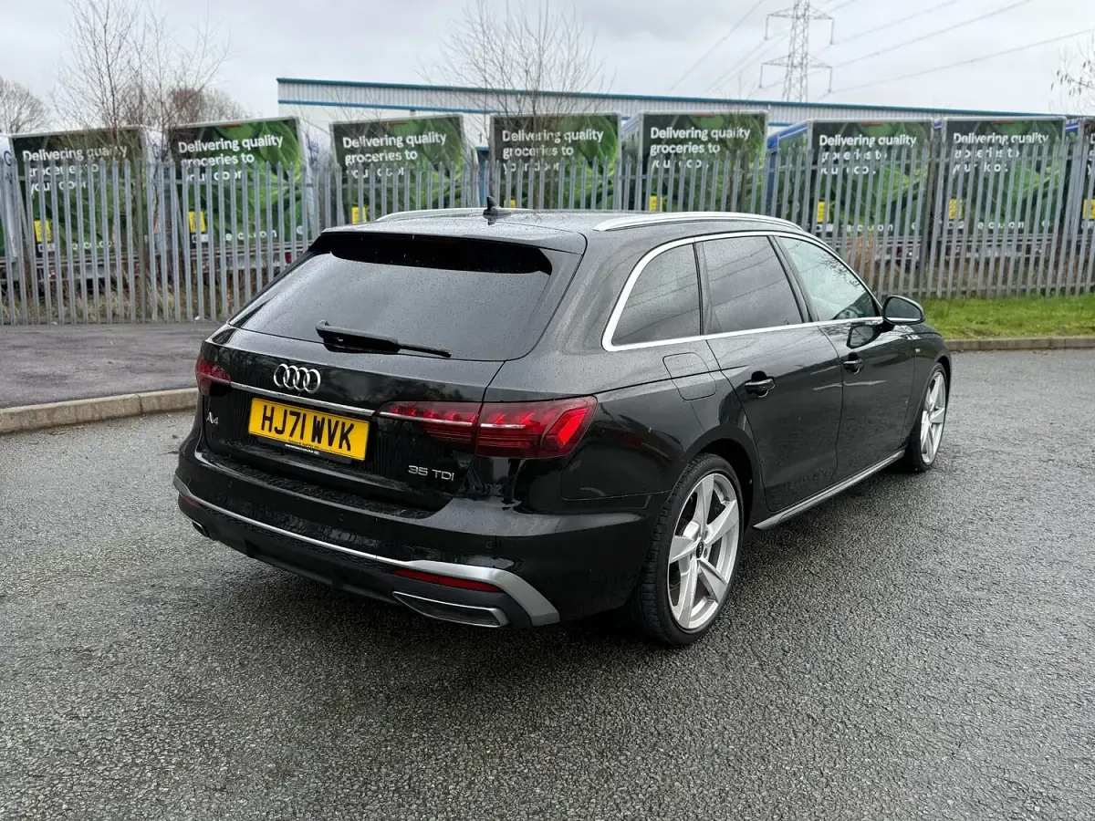 Used Audi A4 S-Line 163 HP (119 kW) 2021 Black Estate