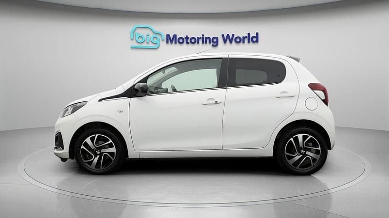 Used Peugeot 108 Allure 72 HP (52 kW) 2021 White Hatchback