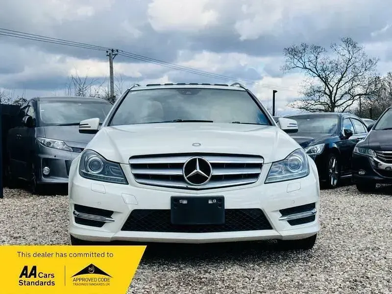 Used Mercedes C200 AMG 2012 White Estate