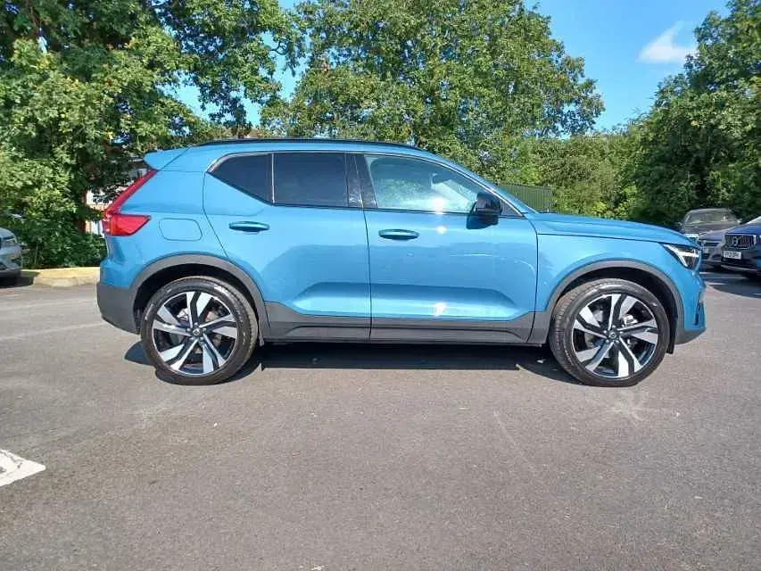 Used Volvo XC40 Ultra 194 HP (142 kW) 2025 SUV
