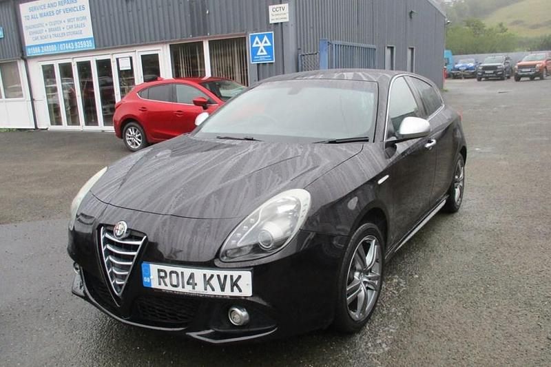 Black Used 2014 Alfa Romeo Giulietta Exclusive Hatchback | £4,995 (Fair price) - Image 1/1