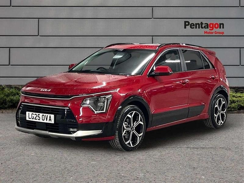 Used Kia Niro 127 HP (93 kW) 2025 Red SUV