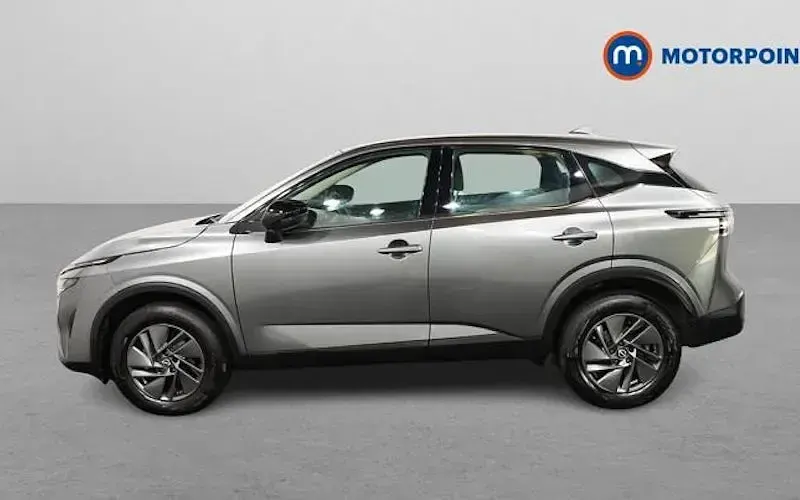 Used Nissan Qashqai Acenta Premium 140 HP (102 kW) 2025 Grey SUV